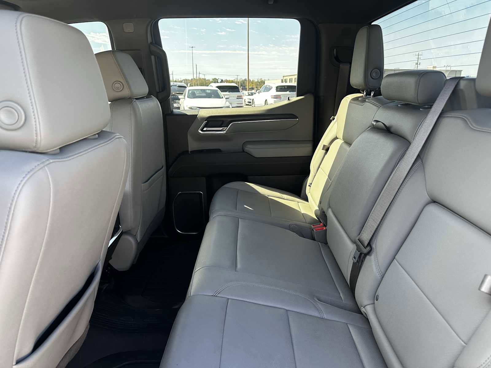 Used 2023 GMC Sierra 1500 SLT w/ SLT Premium Package image 27