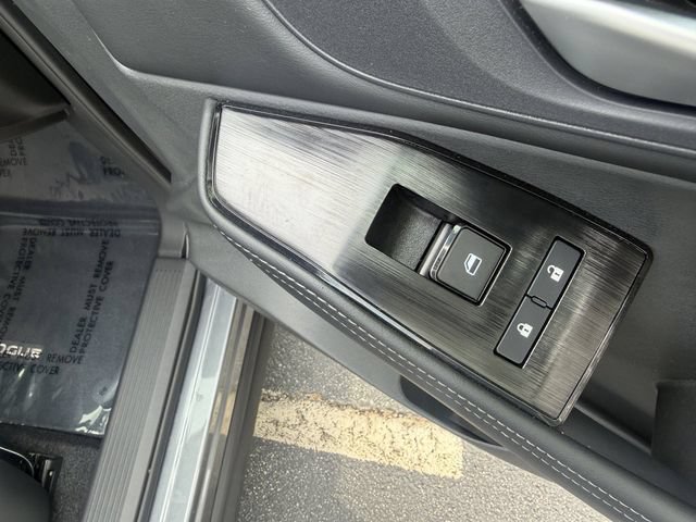 Used 2026 Nissan Rogue SV FWD image 28