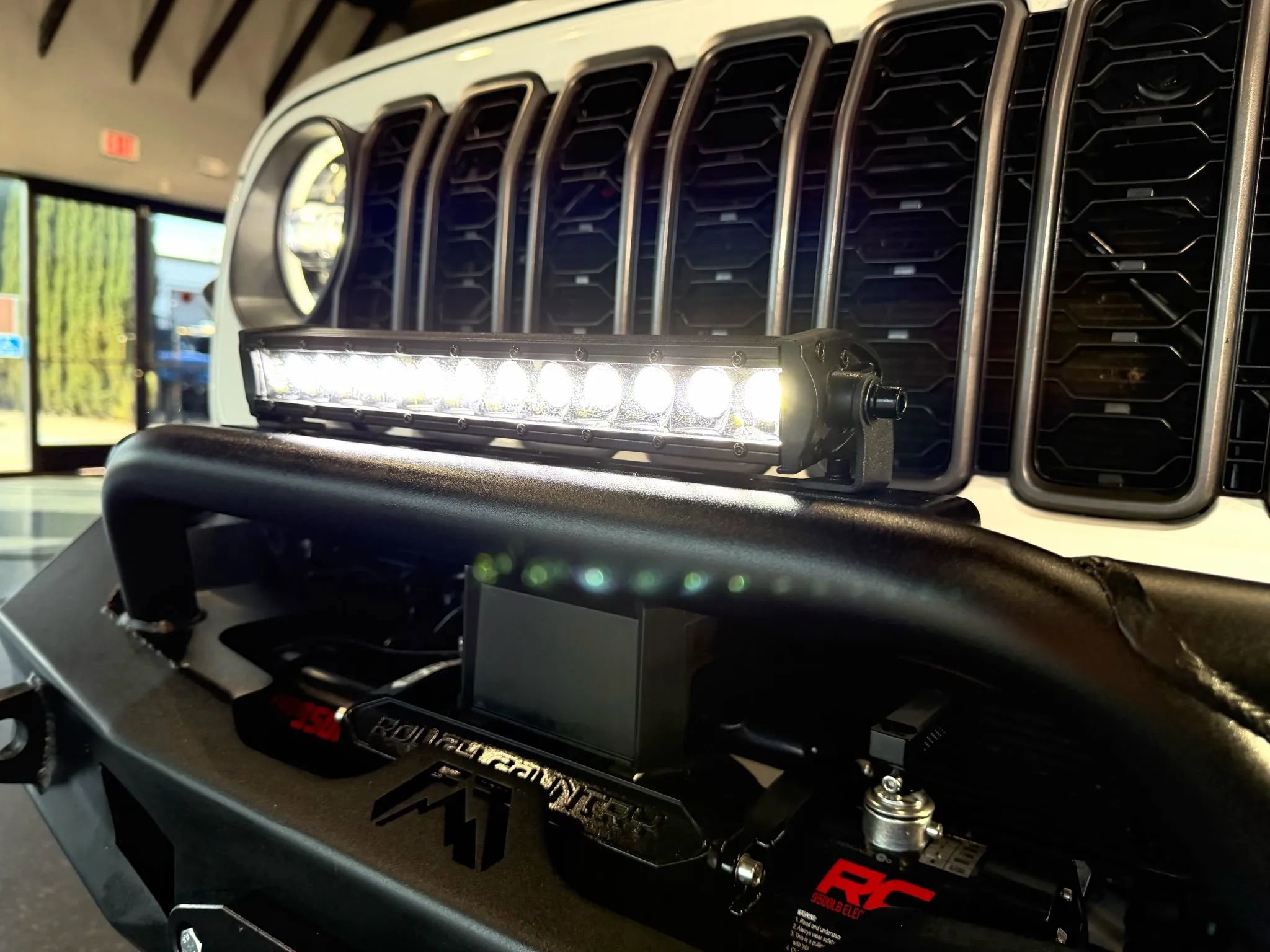 Used 2025 Jeep Wrangler Unlimited Rubicon image 30