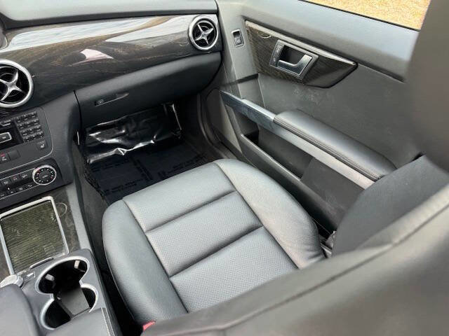 Used 2014 Mercedes-Benz GLK 250 BlueTEC 4MATIC image 24