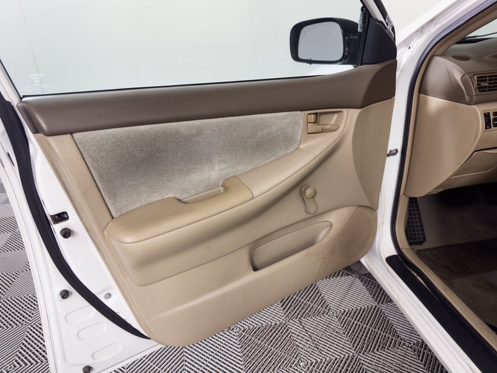 Used 2004 Toyota Corolla CE FWD image 14