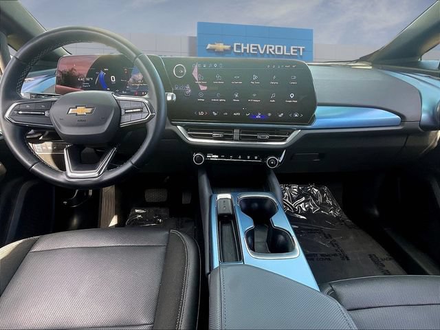 Certified 2024 Chevrolet Equinox EV LT FWD image 9