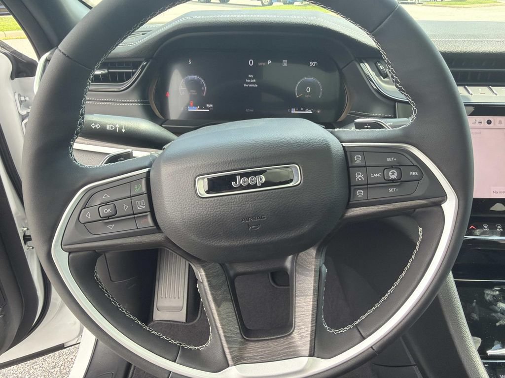 New 2026 Jeep Grand Cherokee Limited AWD/4WD image 8