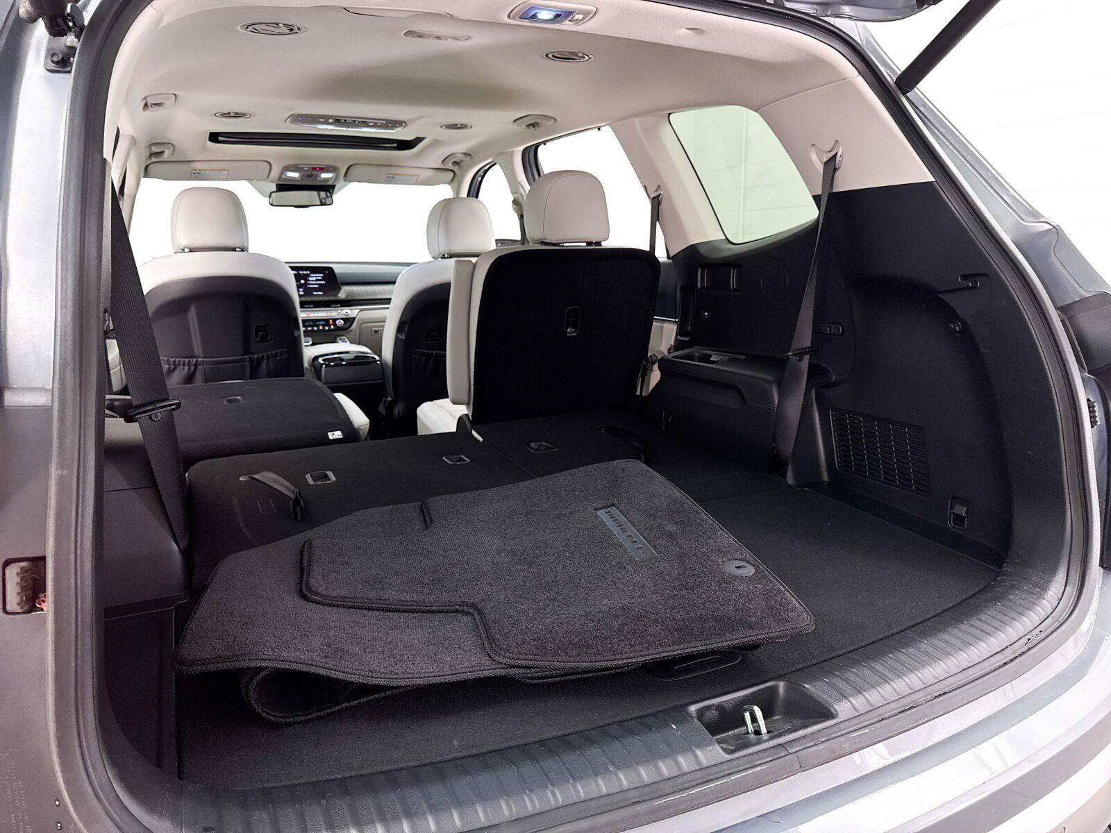 Used 2024 Kia Telluride EX w/ EX Captain's Chair Package FWD image 36
