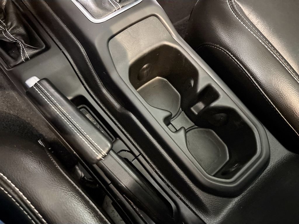 Used 2023 Jeep Wrangler Unlimited Sahara w/ Cold Weather Group image 15