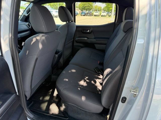 Used 2019 Toyota Tacoma TRD Off-Road w/ Technology Package AWD/4WD image 26
