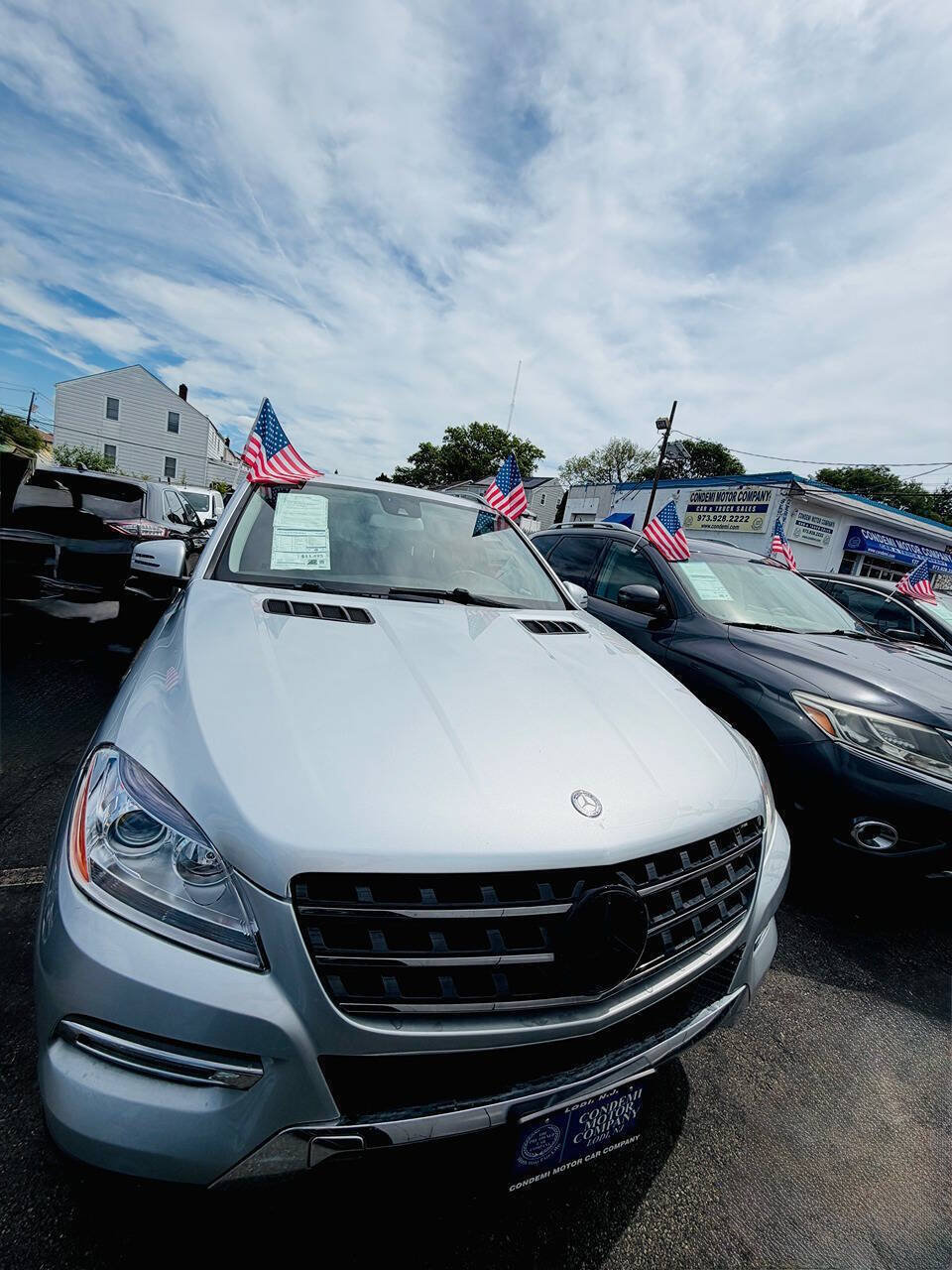 Used 2015 Mercedes-Benz ML 350 4MATIC w/ Premium 1 Package image 2