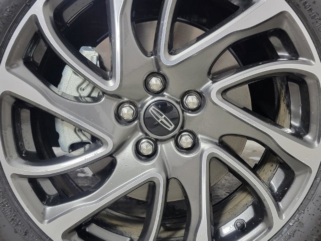 Used 2021 Lincoln Corsair AWD image 10