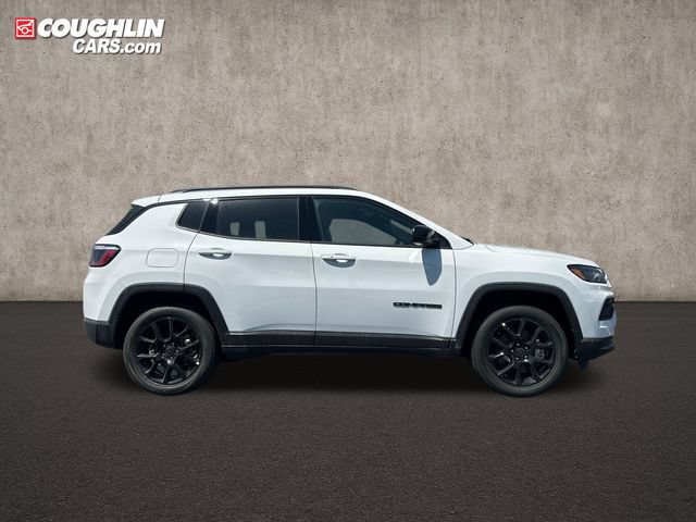 New 2026 Jeep Compass Latitude AWD/4WD image 3