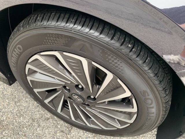 Certified 2025 Hyundai Sonata SEL FWD image 9