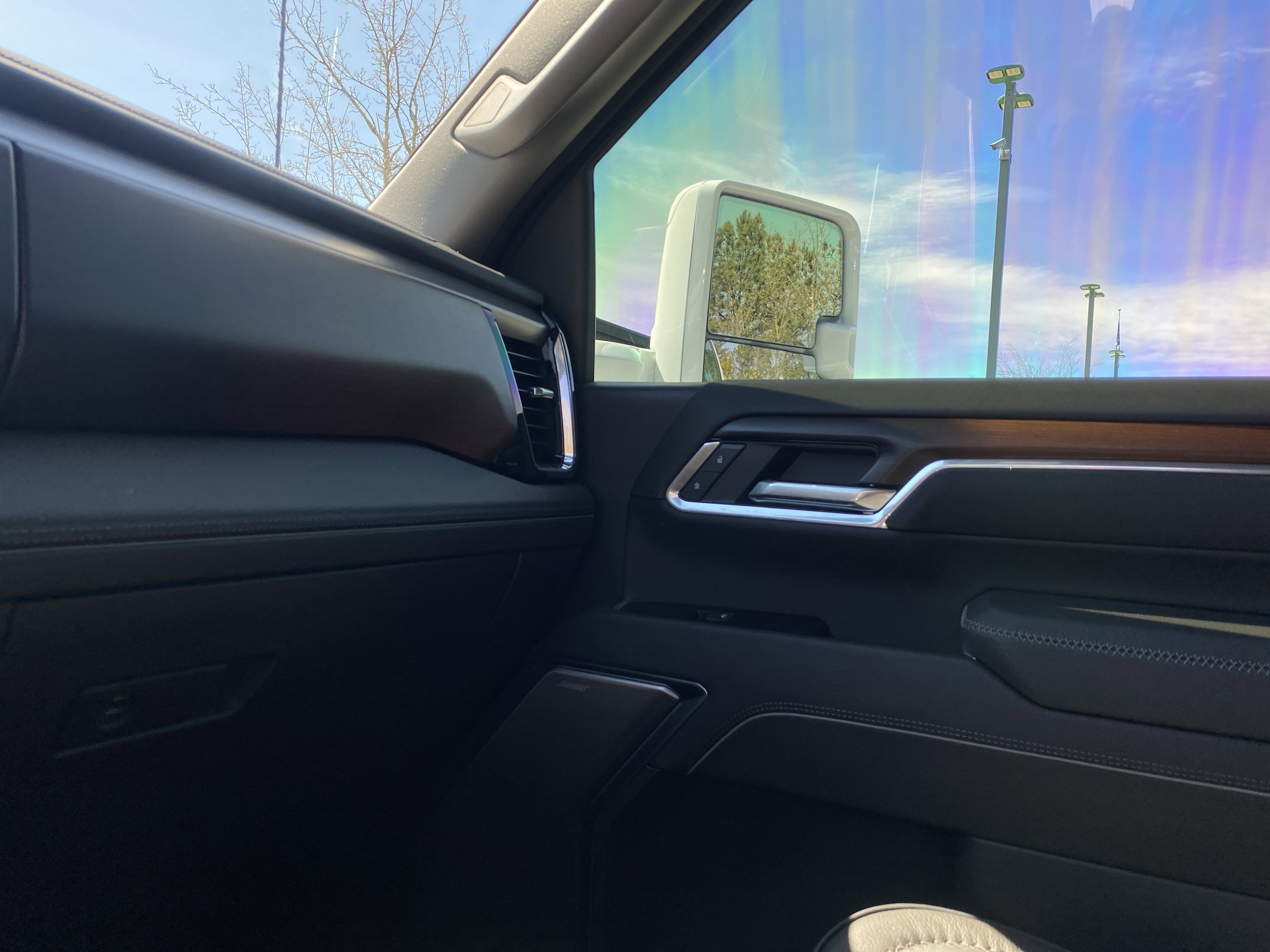 Used 2026 GMC Sierra 3500 Denali w/ Denali Reserve Package image 18