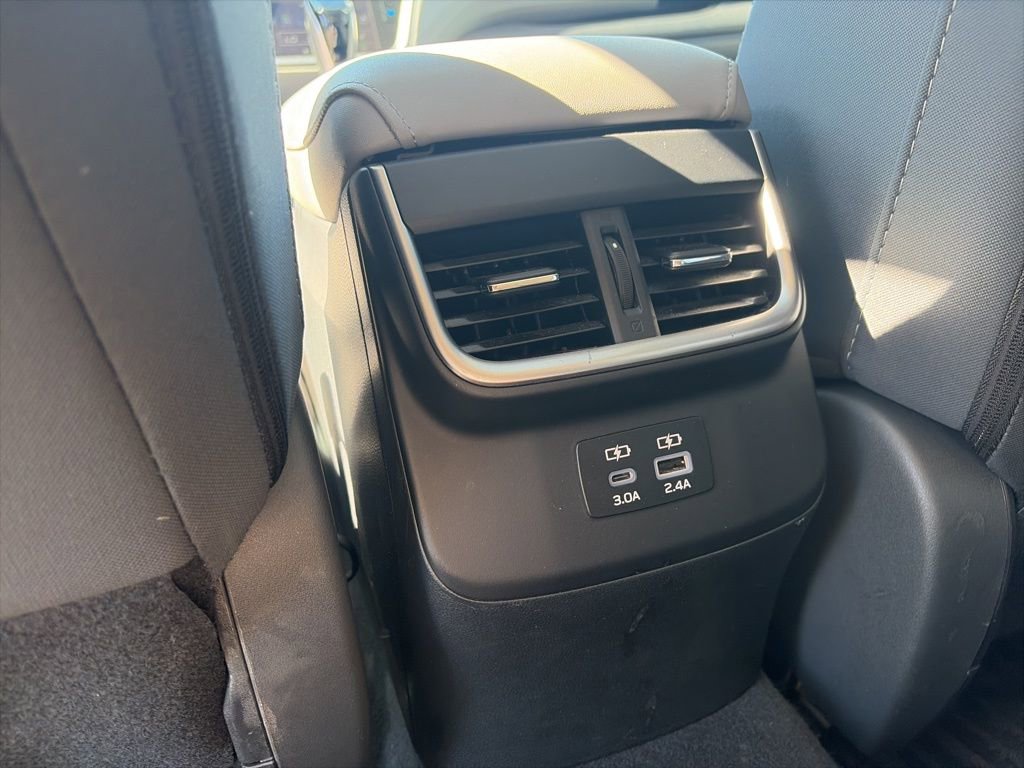 Used 2025 Subaru Outback Premium image 25