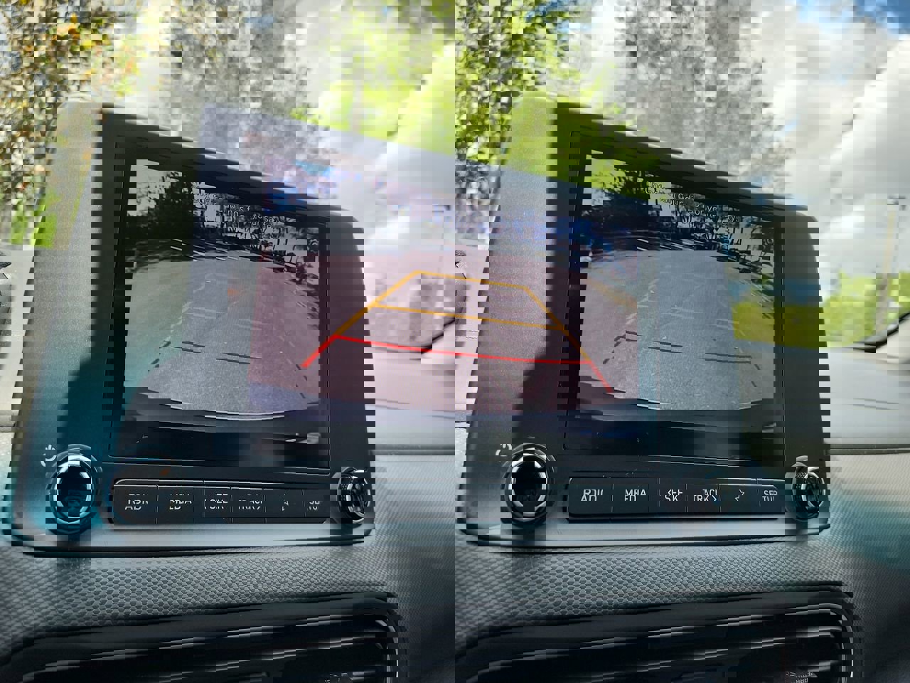 Certified 2023 Hyundai Kona SEL AWD/4WD image 27