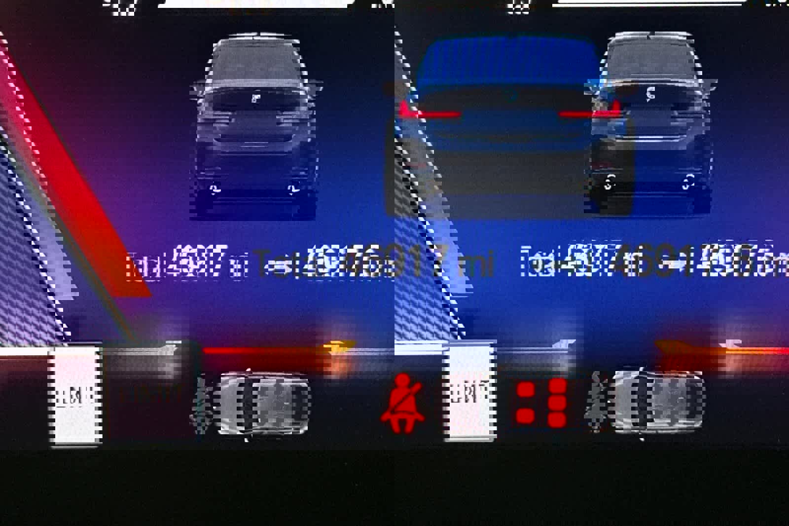 Used 2023 BMW 330e xDrive 330e xDrive w/ Driving Assistance Package image 25