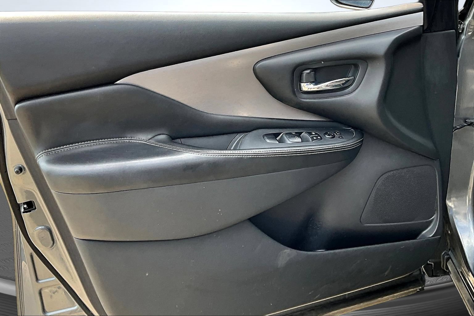 Used 2021 Nissan Murano SV AWD/4WD image 17