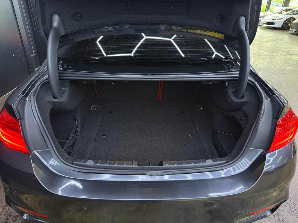 Used 2015 BMW M4 Coupe w/ Executive Package RWD image 26