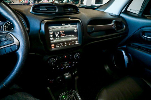 Used 2022 Jeep Renegade Limited w/ Sun, Sound & Wheels Group AWD/4WD image 32