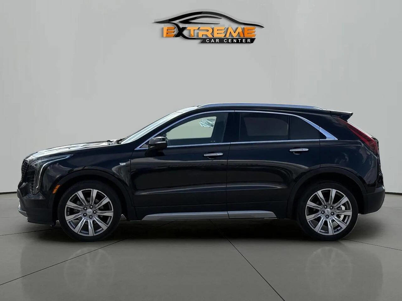 Used 2019 Cadillac XT4 Premium Luxury AWD/4WD image 3