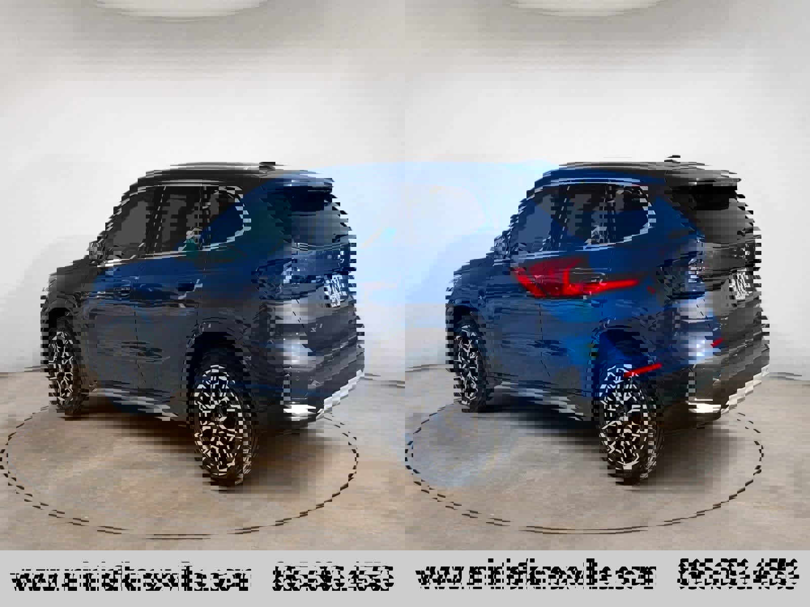 Used 2024 BMW X1 xDrive28i w/ Premium Package image 5