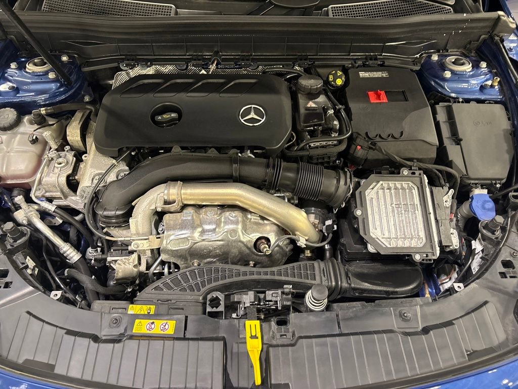 Certified 2025 Mercedes-Benz GLB 250 4MATIC image 21