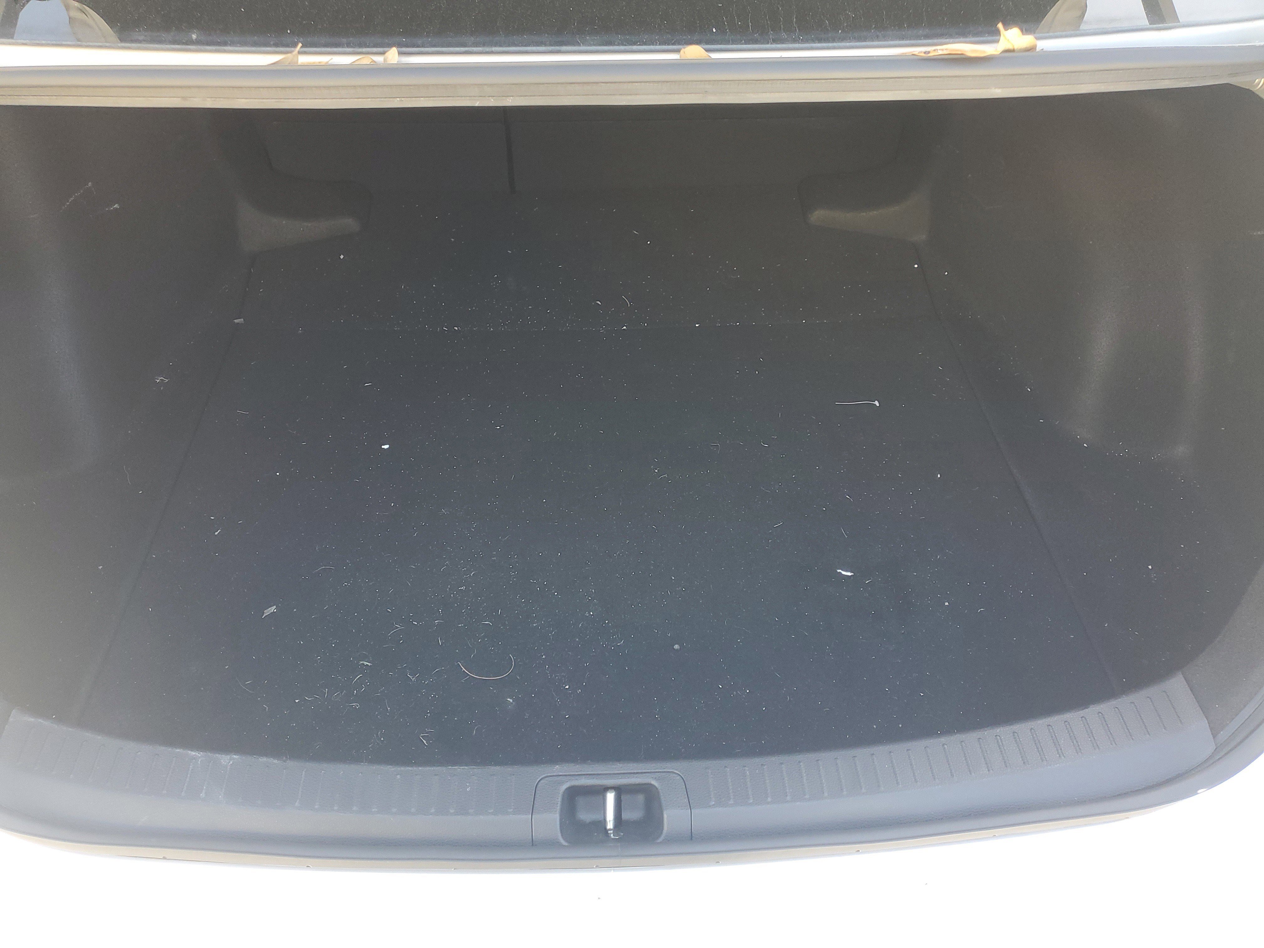 Used 2023 Toyota Corolla LE image 9