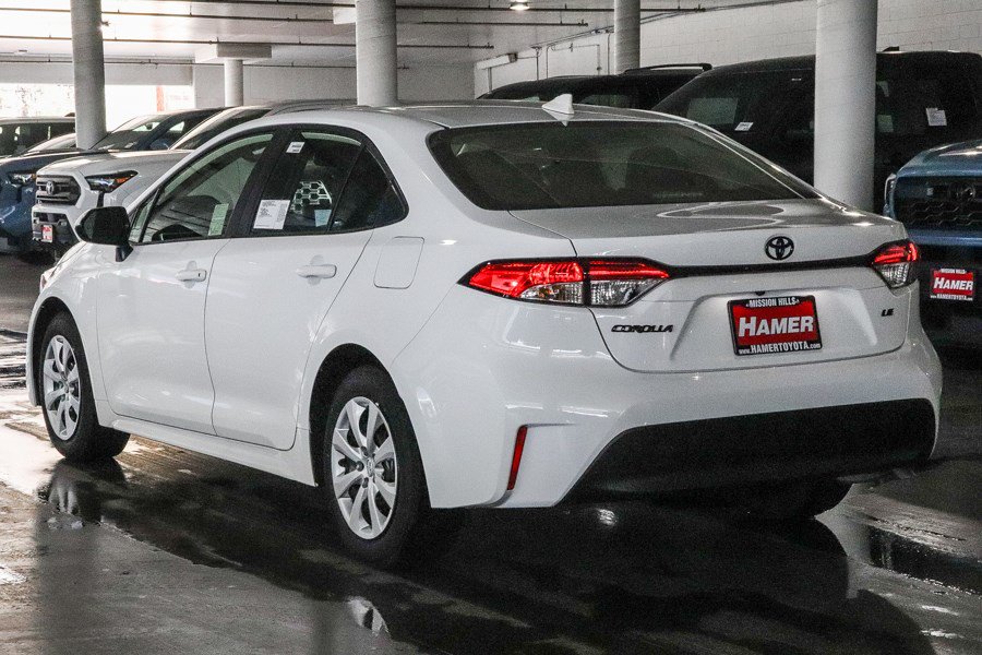 New 2027 Toyota Corolla LE FWD image 5