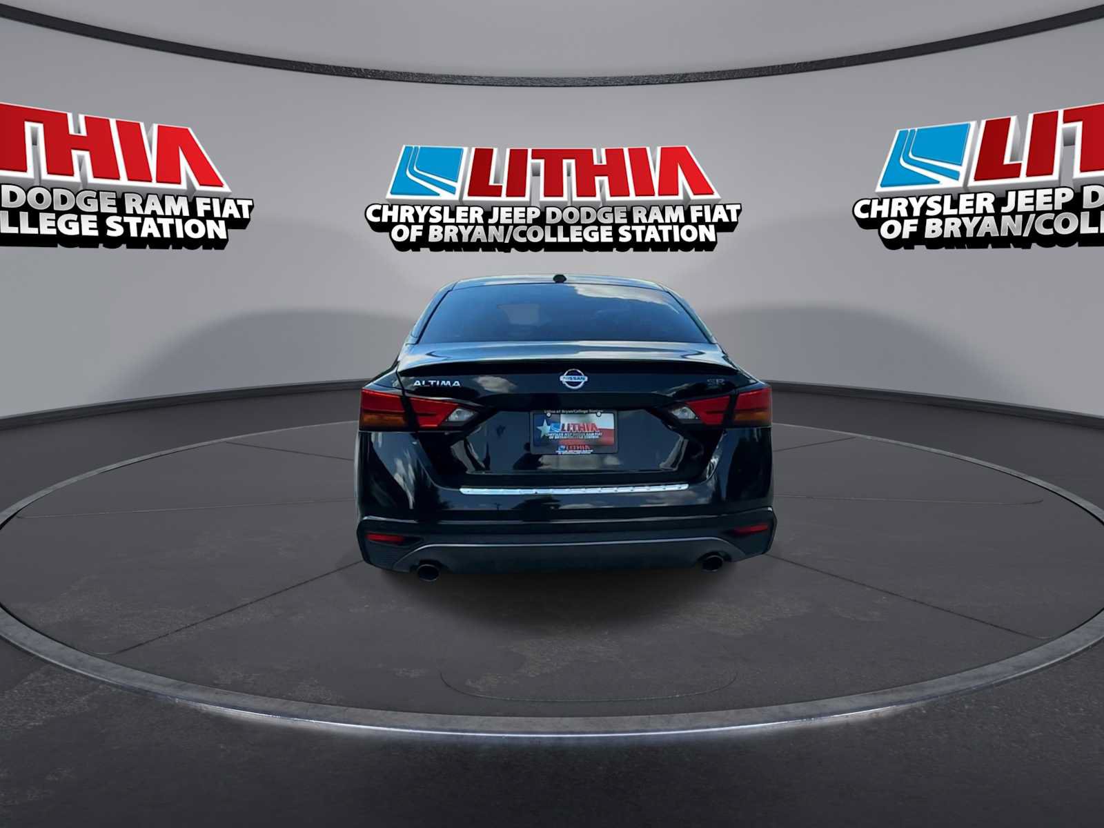 Used 2021 Nissan Altima 2.5 SR FWD image 7
