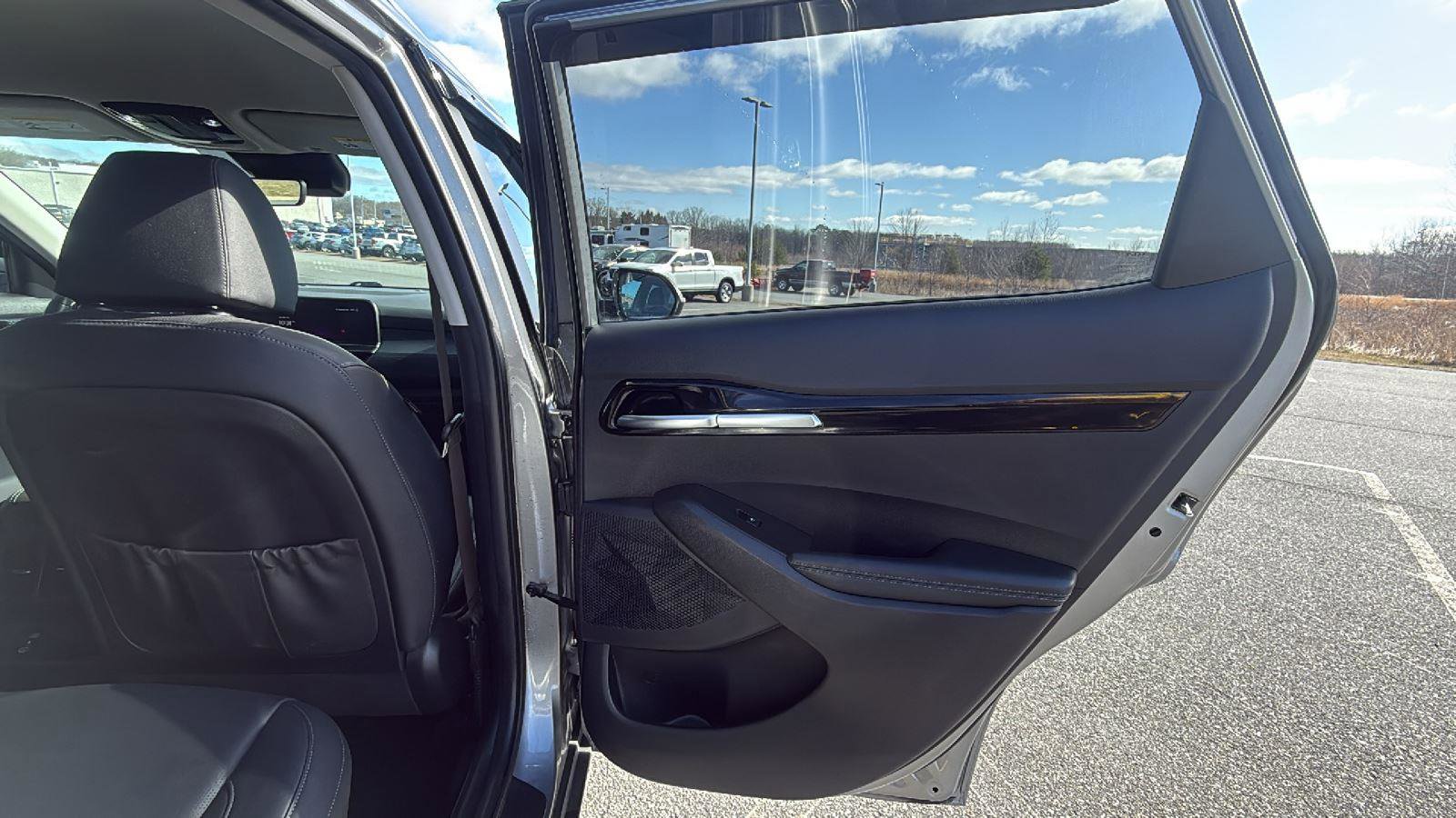 Used 2024 Kia Seltos SX image 19