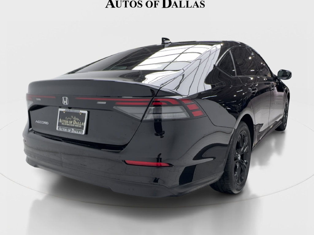 Used 2025 Honda Accord SE image 8