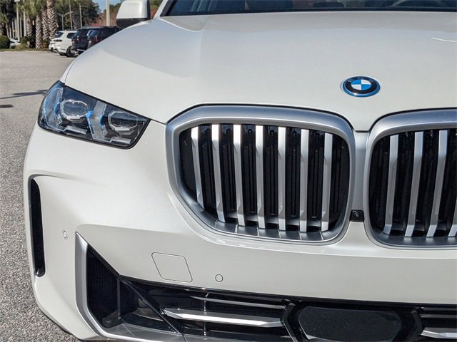 New 2026 BMW X5 xDrive50e image 11
