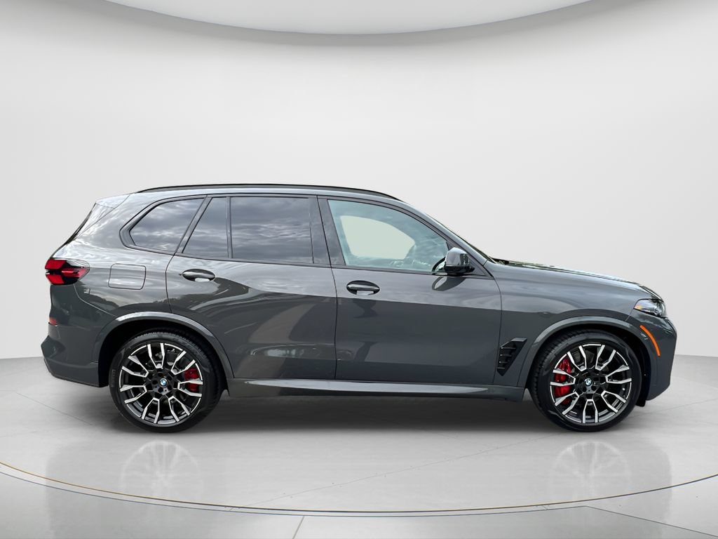 New 2026 BMW X5 xDrive50e w/ M Sport Package AWD/4WD image 4