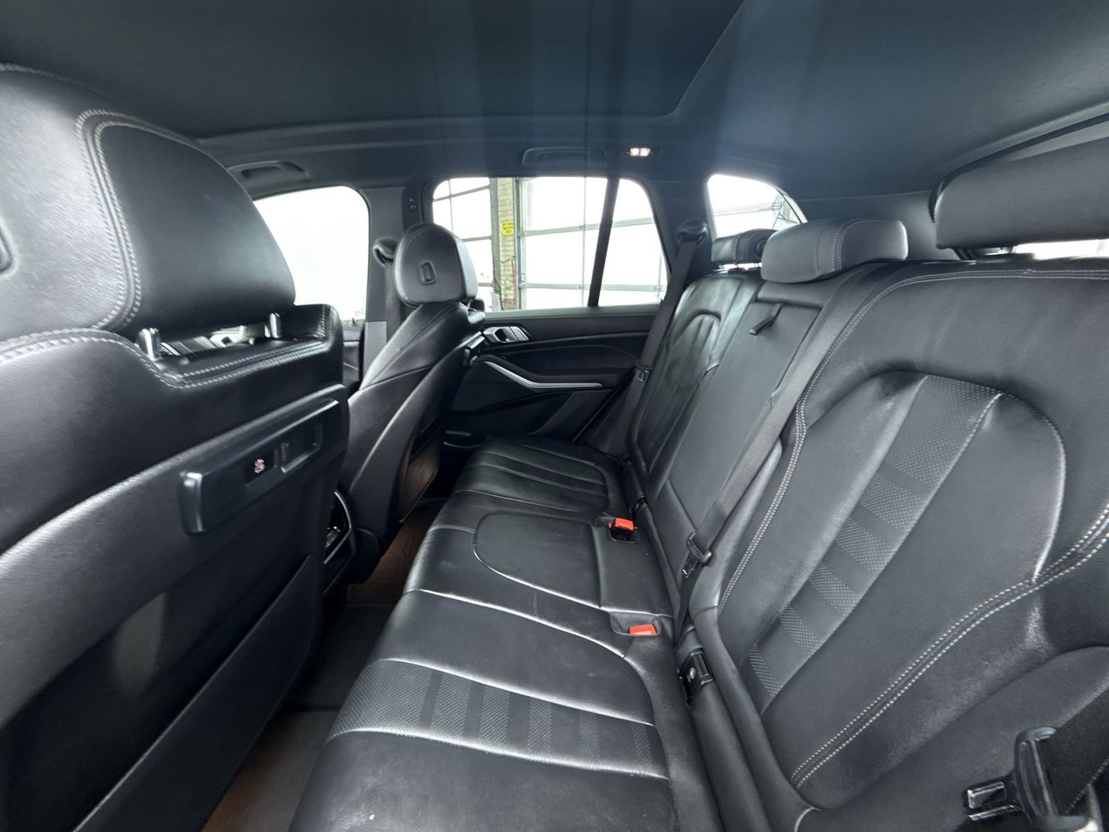 Used 2021 BMW X5 sDrive40i w/ M Sport Package image 31