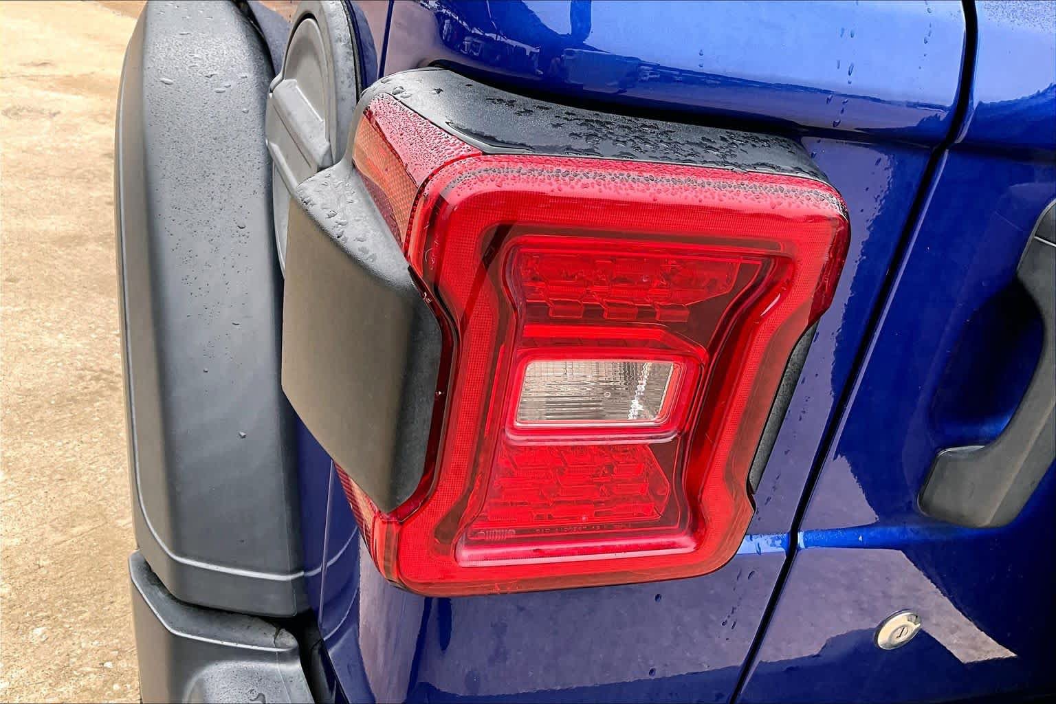 Used 2019 Jeep Wrangler Sport AWD/4WD image 27