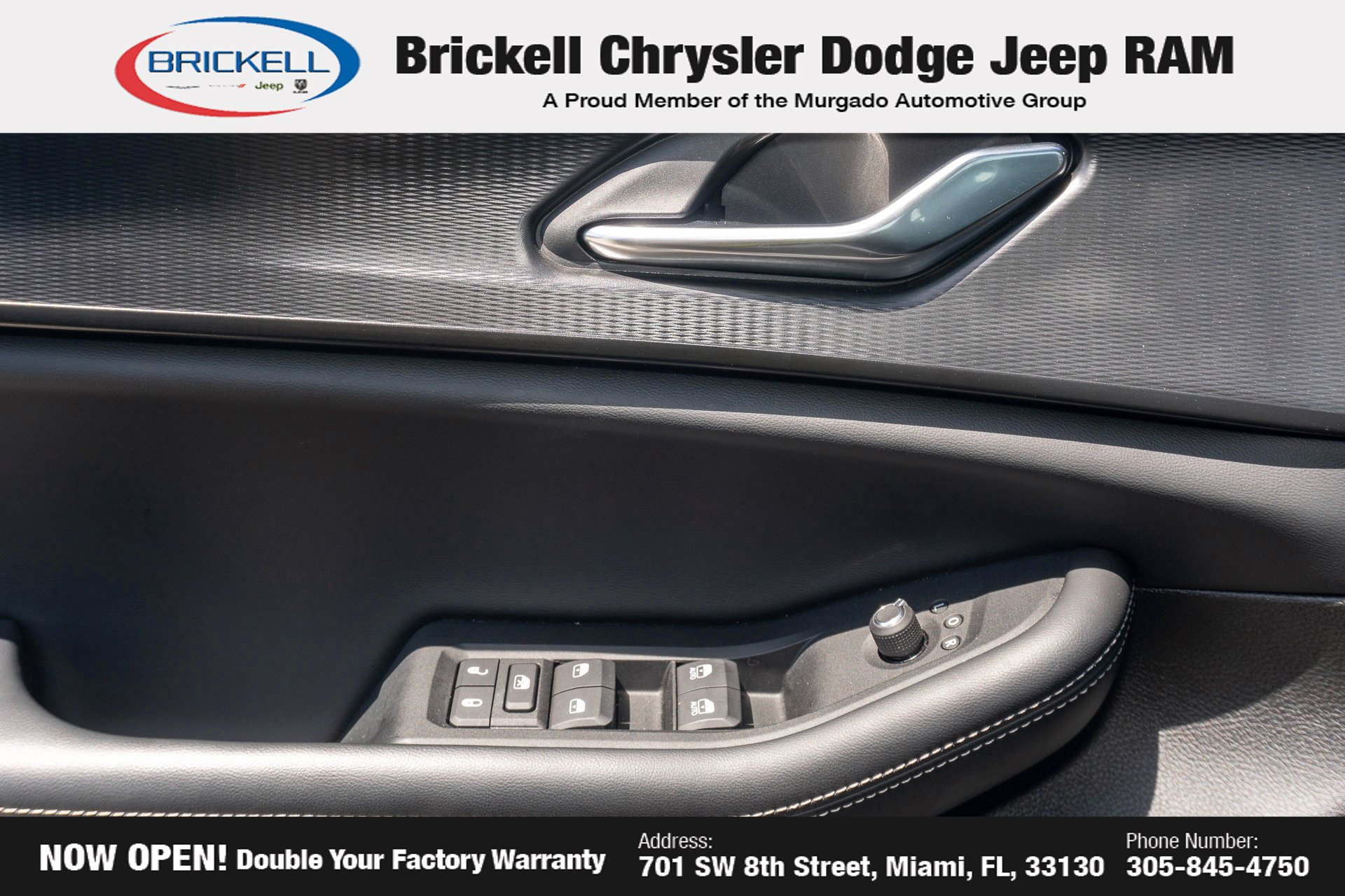 Used 2025 Jeep Grand Cherokee L Altitude AWD/4WD image 29
