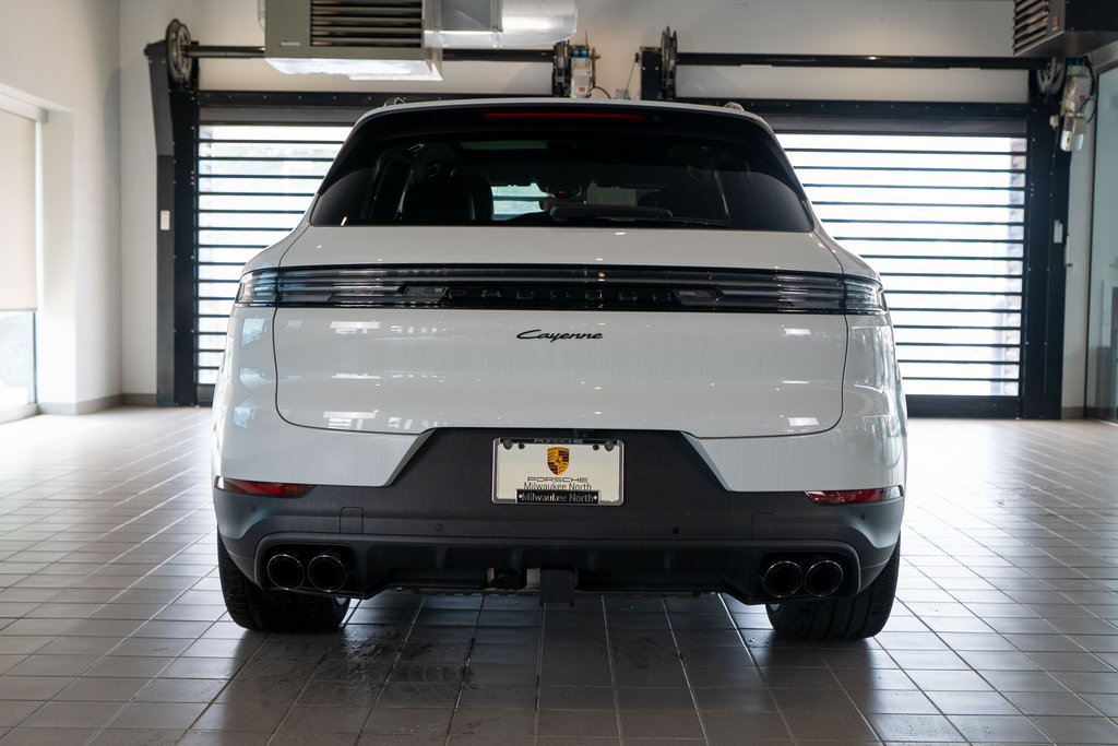 New 2025 Porsche Cayenne AWD/4WD image 9
