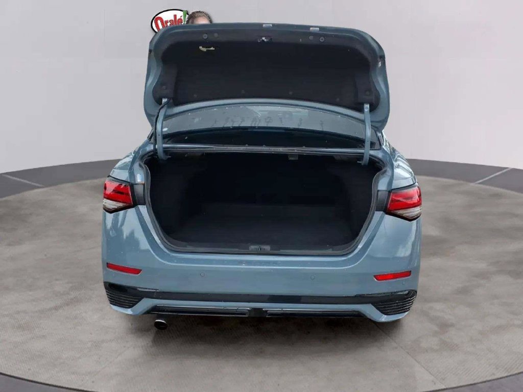 Certified 2025 Nissan Sentra SR FWD image 18