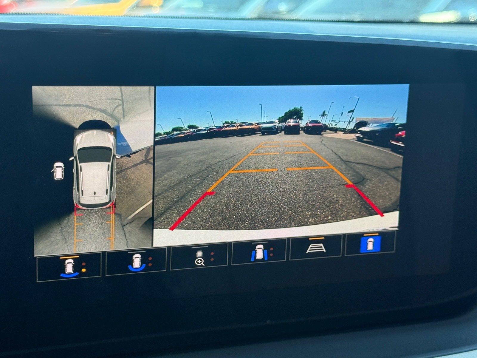 Used 2024 Buick Encore GX Avenir w/ Avenir Technology Package FWD image 18