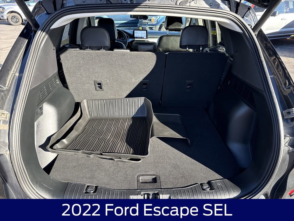 Used 2022 Ford Escape SEL image 16