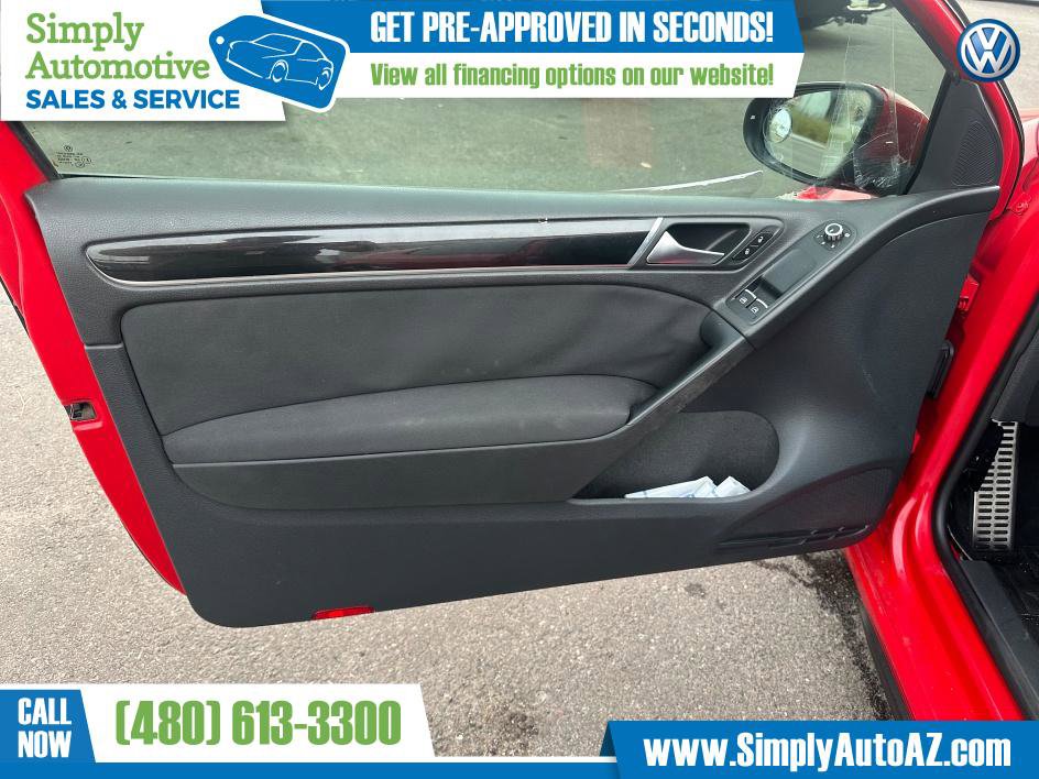 Used 2010 Volkswagen GTI 2-Door image 17