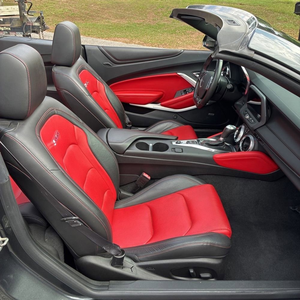 Used 2017 Chevrolet Camaro SS w/ LPO, Ground Effects Package image 8