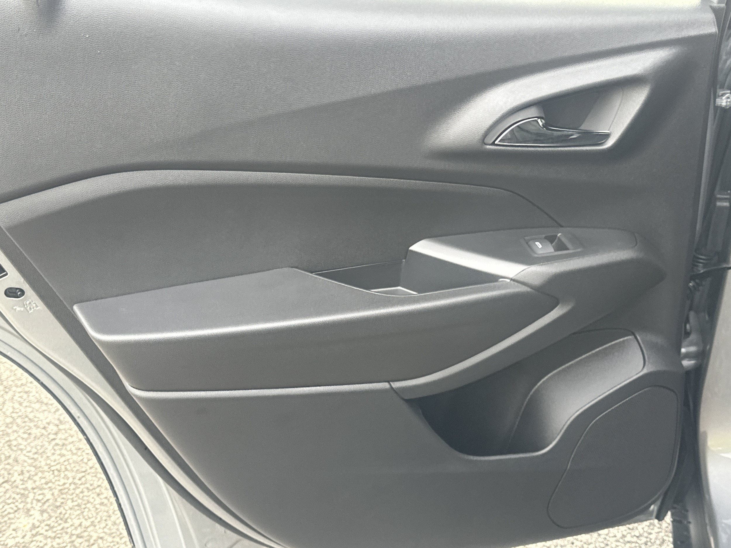 New 2026 Chevrolet Trax RS w/ Driver Confidence Package FWD image 21