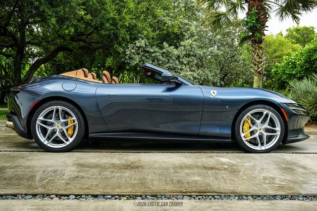 Used 2026 Ferrari Roma Spider RWD image 9