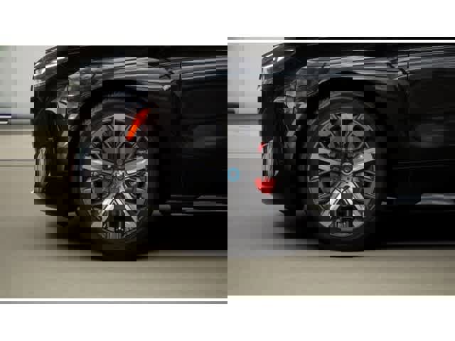 New 2025 BMW iX M60 image 7