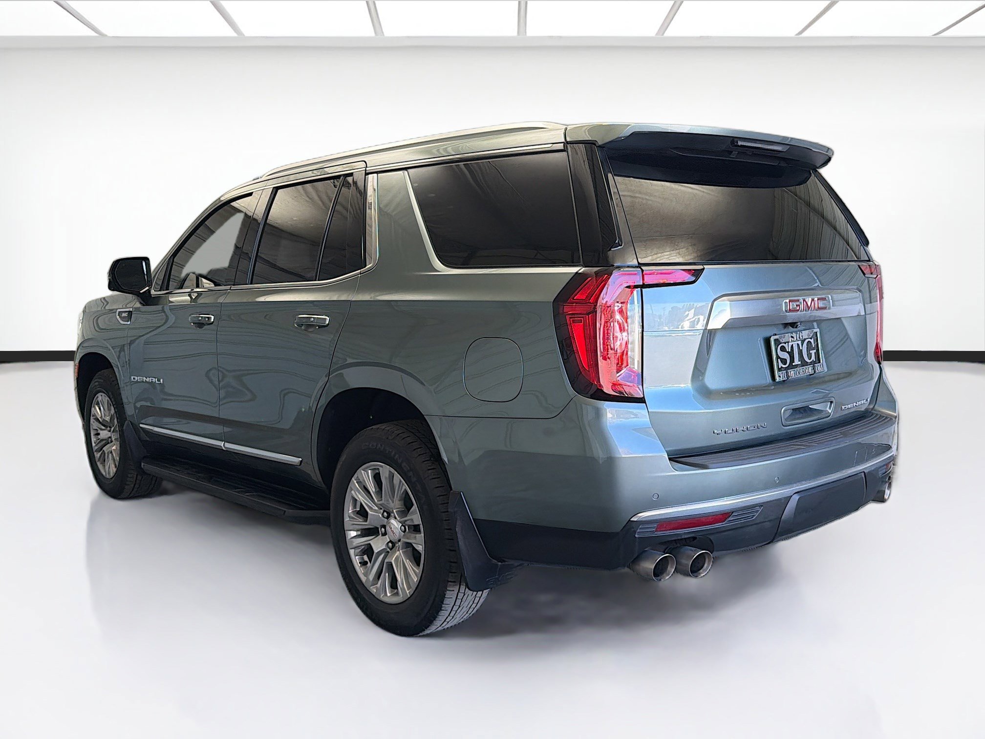 Used 2023 GMC Yukon Denali RWD image 6