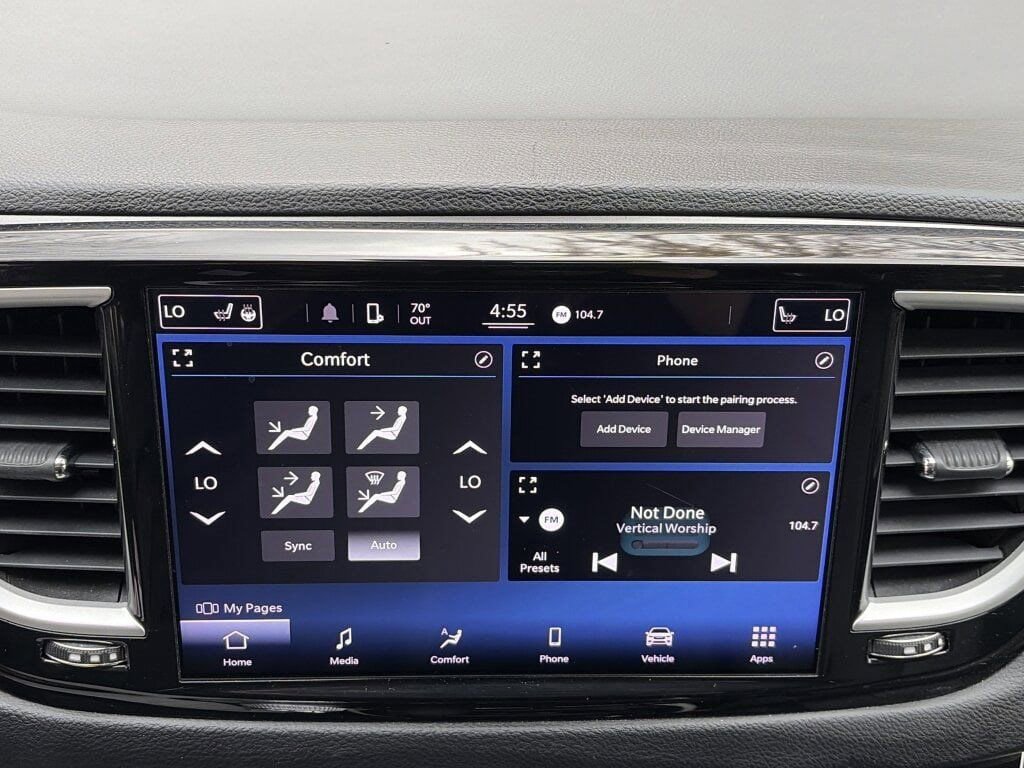 Used 2022 Chrysler Pacifica Touring-L image 13