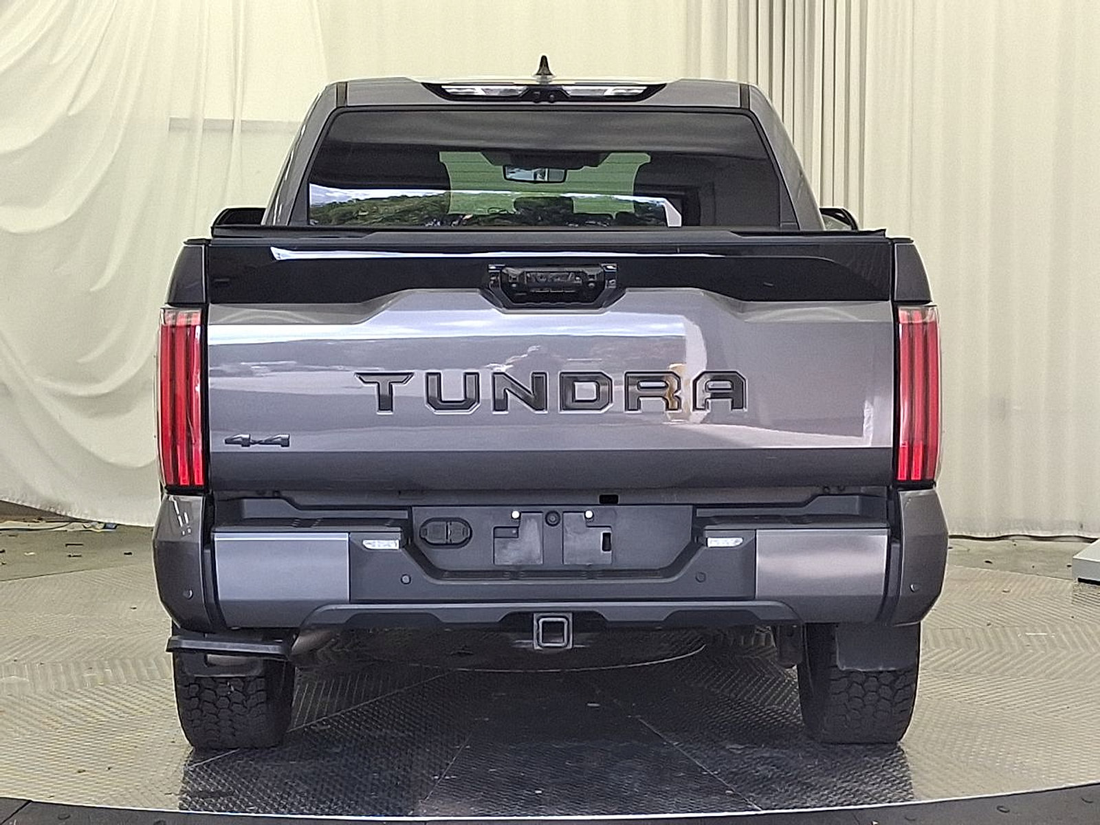 Used 2022 Toyota Tundra Platinum image 23