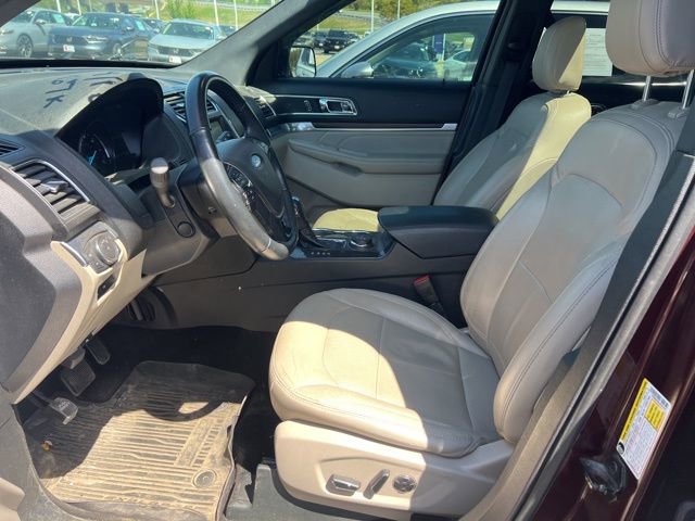 Used 2018 Ford Explorer Limited w/ Equipment Group 301A image 8