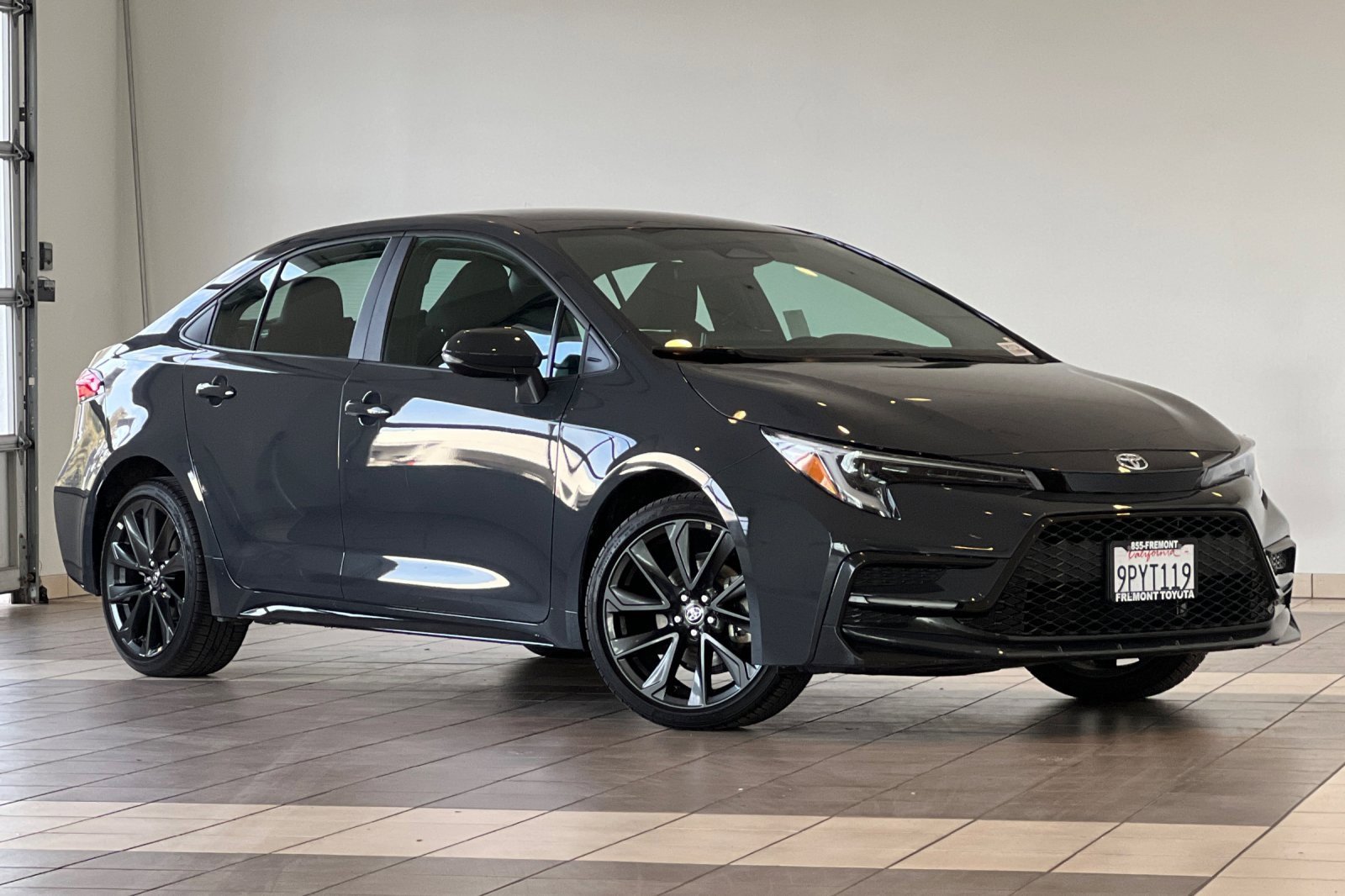 Certified 2025 Toyota Corolla SE image 2