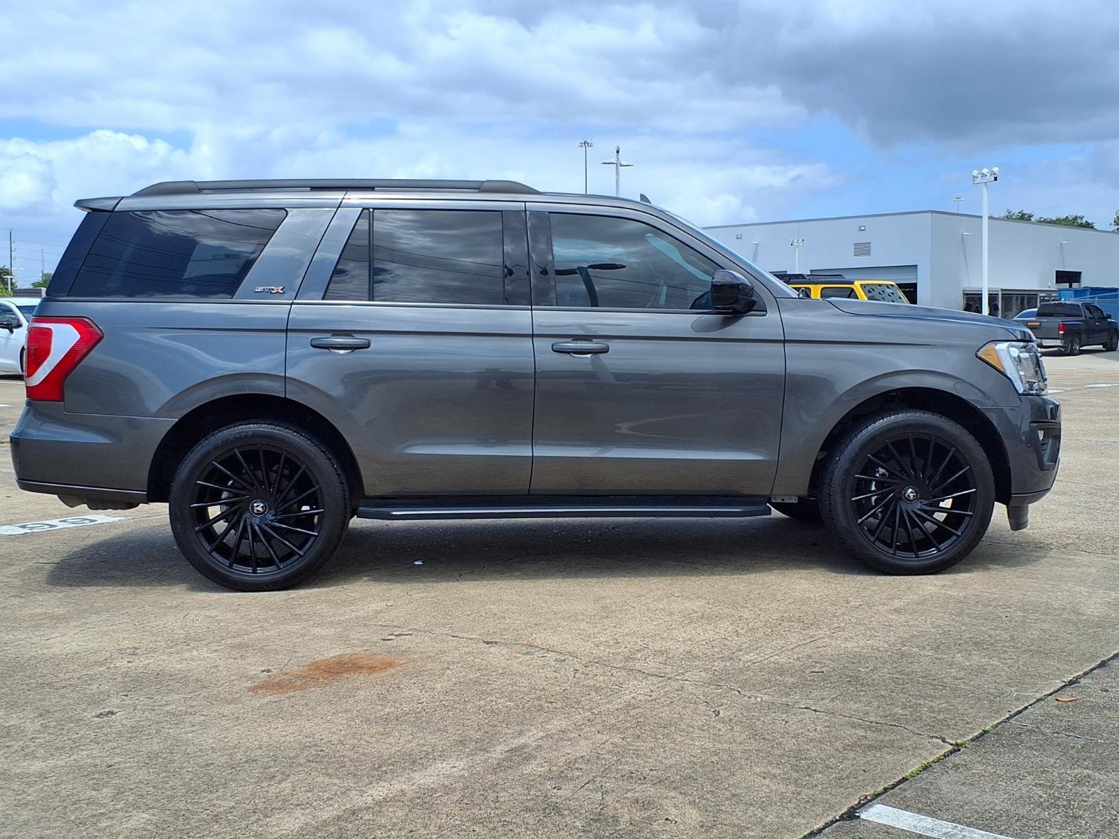 Used 2021 Ford Expedition XL RWD image 27