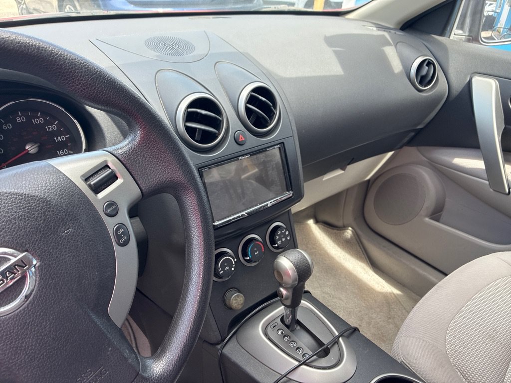 Used 2010 Nissan Rogue SL w/ Premium Pkg FWD image 8